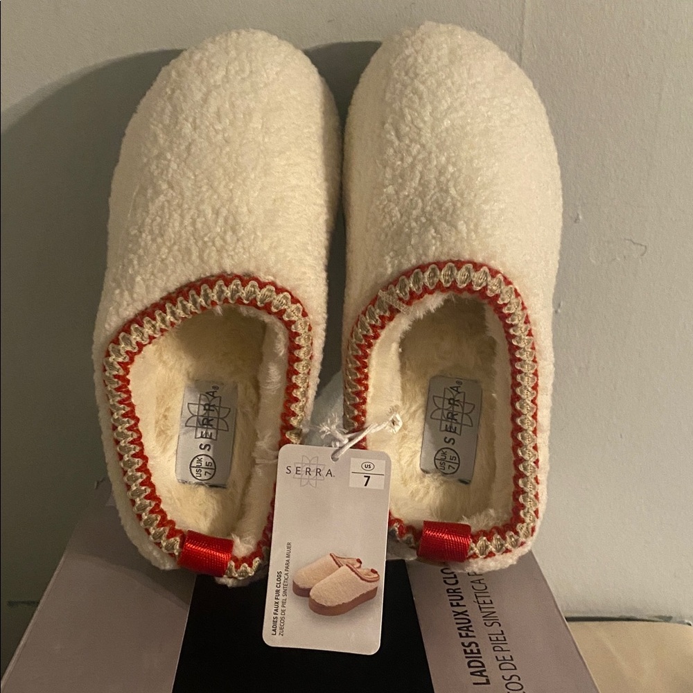 Clogs - Picture 4 of 11